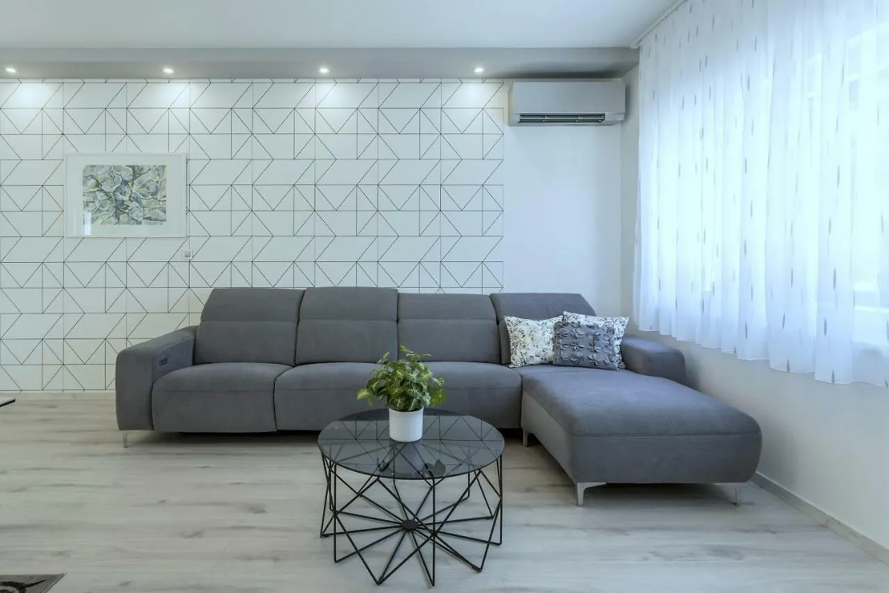 Villa Ema Kastela With Private Heated Pool Kroatien