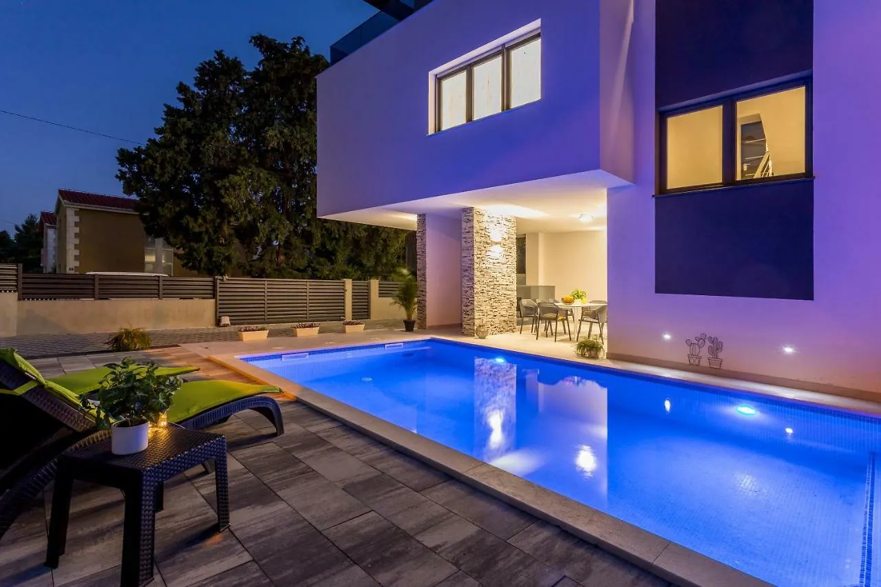 Villa Ema Kastela With Private Heated Pool Croatia